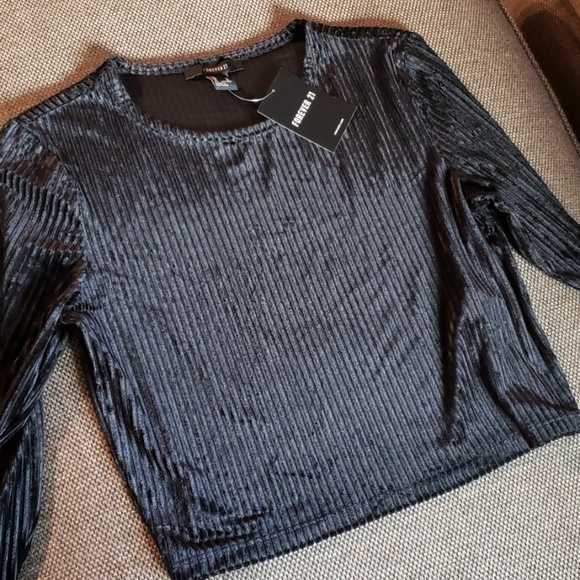 Forever 21 Ribbed Velveteen crop top - Picture 6 of 6